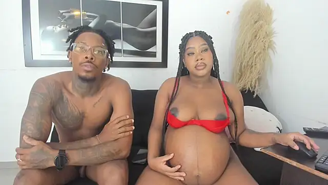 Snapshot of EbonnyDuoSexHard chatting on 05/19/26, 12:38 EbonnyDuoSexHard online show from 05/19/26, 12:38