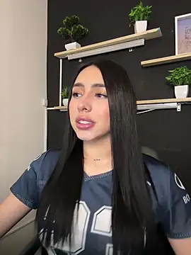 isabella jade online show from 01/14/26, 10:47