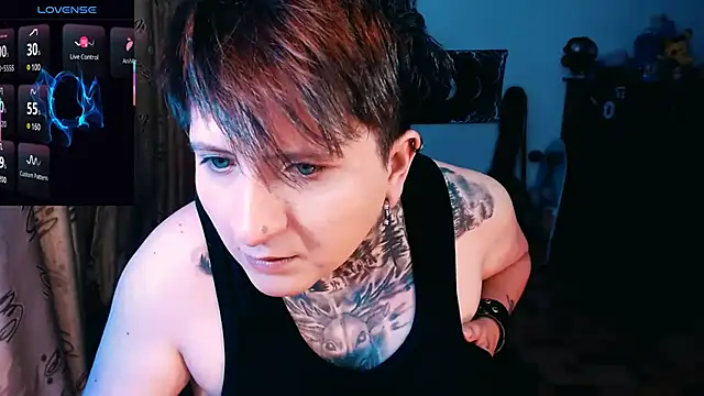 Marieblueeyes online show from 10/27/25, 11:20