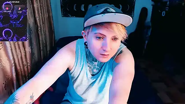 Marieblueeyes online show from 11/11/25, 02:00