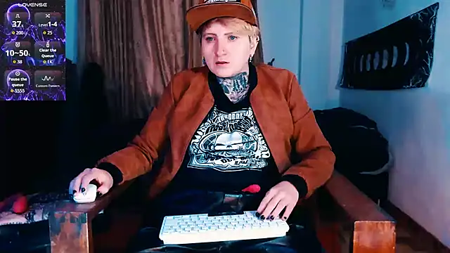 Marieblueeyes online show from 11/29/25, 08:45