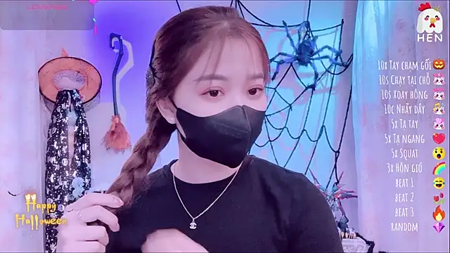 hen237 online show from 10/29/25, 10:55