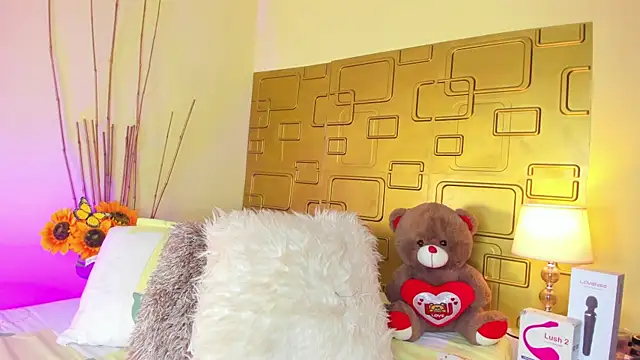 Julia Haye online show from 03/08/25, 11:05