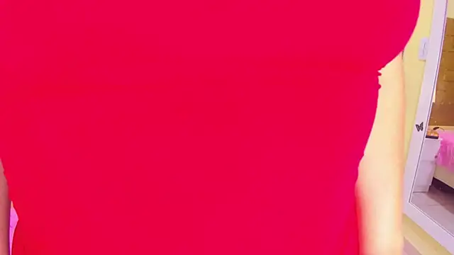 Julia Haye online show from 11/28/25, 12:35