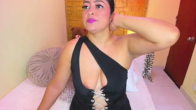Julia Haye online show from 07/01/26, 03:52