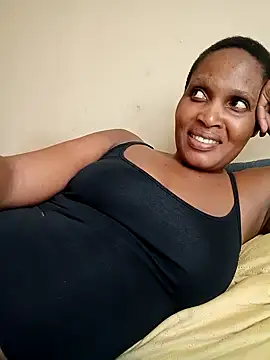 Nonelela online show from 10/31/25, 10:49