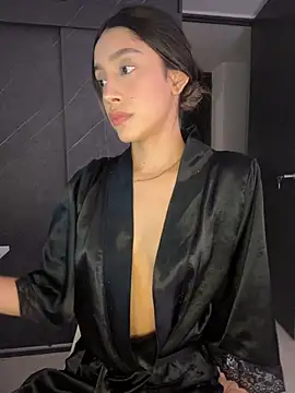 Snapshot of SelenaStone chatting on 12/13/24, 12:31 SelenaStone online show from 12/13/24, 12:31