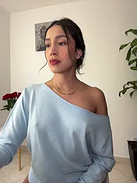 Snapshot of SelenaStone chatting on 10/01/25, 09:21 SelenaStone online show from 10/01/25, 09:21