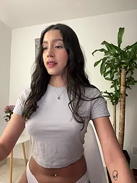 SelenaStone online show from 12/20/25, 10:17