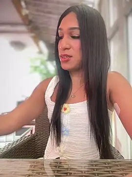 Ashly Miller online show from 10/01/25, 08:04