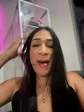 Ashly Miller online show from 11/11/25, 07:36