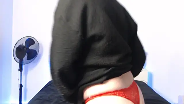 Oriane Jackson online show from 03/24/26, 06:18