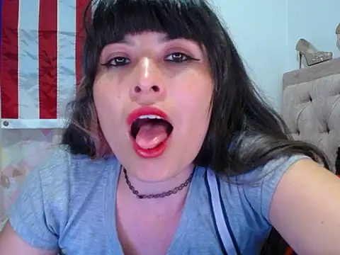 Alexandrasaenz online show from 07/08/26, 09:19