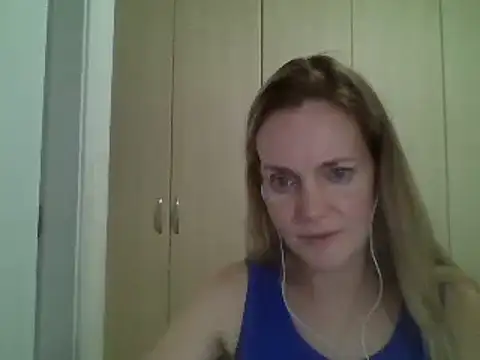 Annylove1 online show from 02/28/25, 09:55