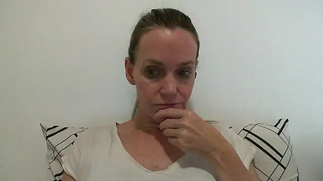 Annylove1 online show from 03/22/25, 12:17