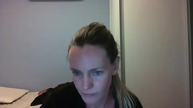 Annylove1 online show from 10/20/25, 12:55