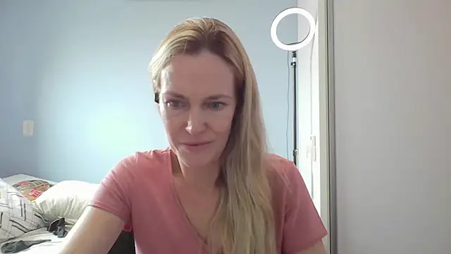 Annylove1 online show from 02/25/26, 12:15