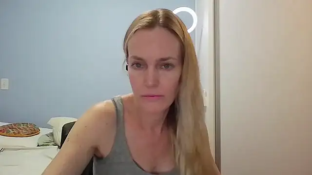 Annylove1 online show from 02/26/26, 12:26