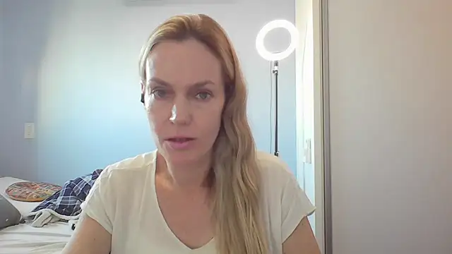 Annylove1 online show from 04/02/26, 10:46