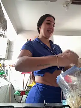 Hannahoff online show from 11/06/25, 06:09