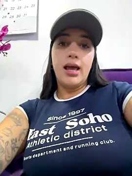 Hannahoff online show from 11/12/25, 11:14