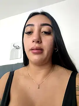 Hannahoff online show from 11/26/25, 01:06