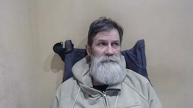 Snapshot of AlexNudo chatting on 05/19/26, 06:53 AlexNudo online show from 05/19/26, 06:53