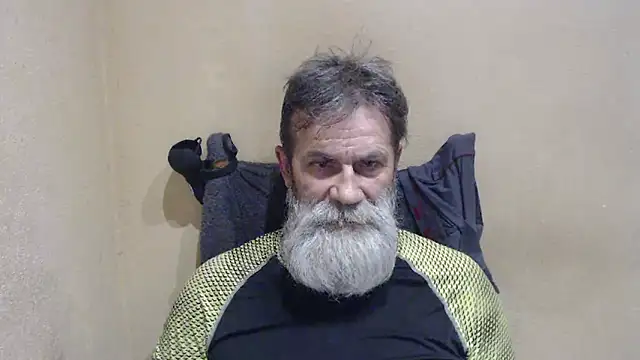 Snapshot of AlexNudo chatting on 05/22/26, 08:32 AlexNudo online show from 05/22/26, 08:32