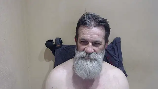 Snapshot of AlexNudo chatting on 06/01/26, 03:03 AlexNudo online show from 06/01/26, 03:03