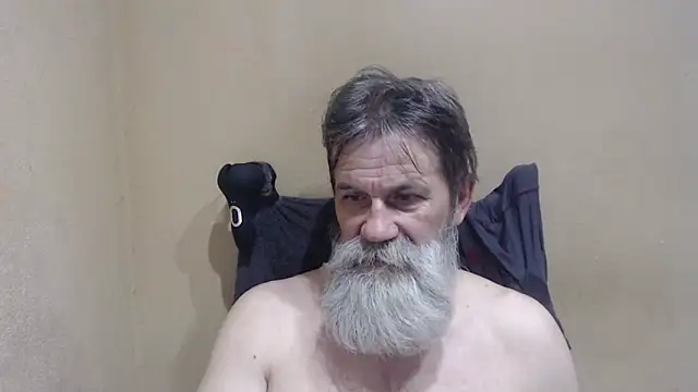 Snapshot of AlexNudo chatting on 06/06/26, 11:04 AlexNudo online show from 06/06/26, 11:04