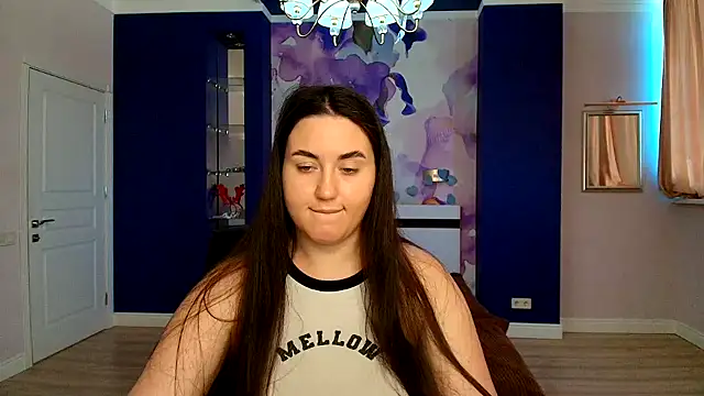 Roxie Bradley online show from 01/02/25, 07:01