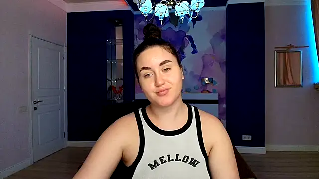 Roxie Bradley online show from 01/06/25, 06:58