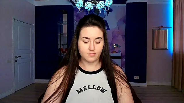 Roxie Bradley online show from 01/11/25, 07:17