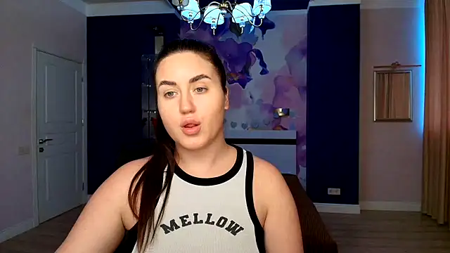 Roxie Bradley online show from 01/22/25, 11:01