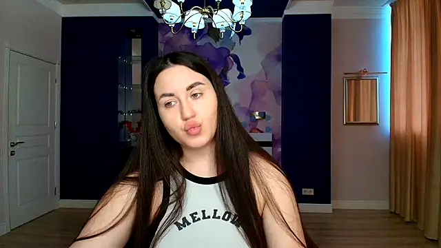 Roxie Bradley online show from 02/10/25, 06:53