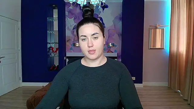 Roxie Bradley online show from 02/19/25, 10:34