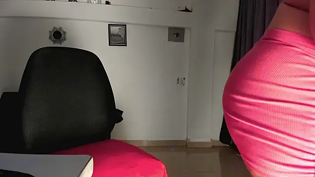 Sinthia Collins online show from 03/18/26, 02:15