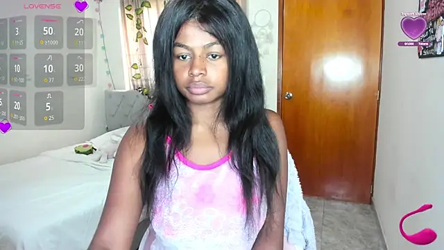 Snapshot of charlott7 chatting on 06/12/26, 04:28 charlott7 online show from 06/12/26, 04:28