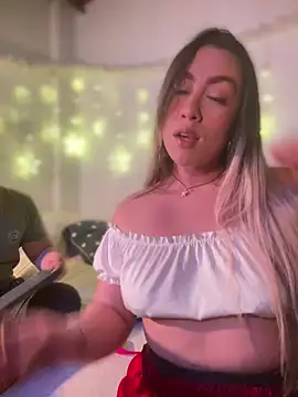 Im sophiie online show from 12/24/24, 05:38