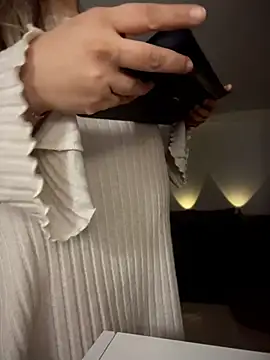 Im sophiie online show from 04/18/26, 06:50