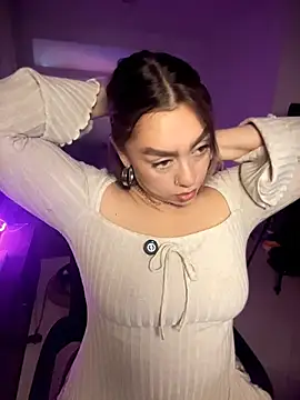 Im sophiie online show from 07/17/26, 07:15