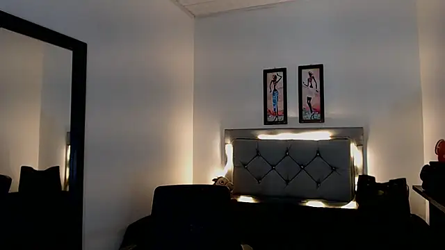 sofiaxdollxxx online show from 01/10/26, 04:36