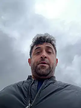 Snapshot of Ca414 chatting on 02/02/26, 01:43 Ca414 online show from 02/02/26, 01:43