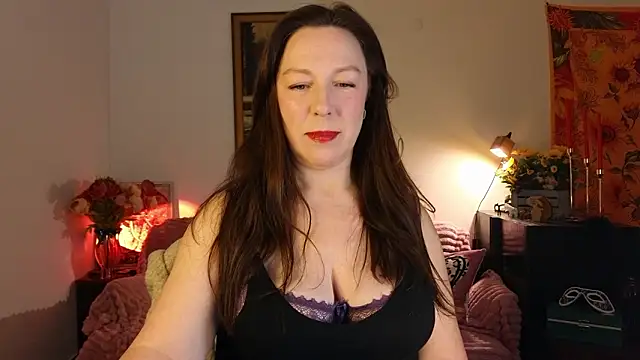 vanessawis  online show from 03/30/26, 10:55