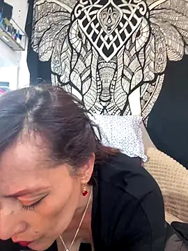 Boonny Boo01 online show from 09/26/25, 04:00