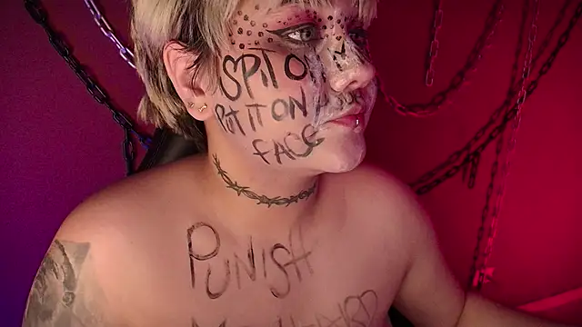 Snapshot of Laura_takint chatting on 12/30/24, 09:08 Laura takint online show from 12/30/24, 09:08