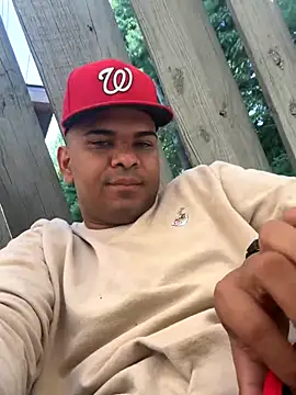 Snapshot of marhi32 chatting on 09/10/25, 08:42 marhi32 online show from 09/10/25, 08:42