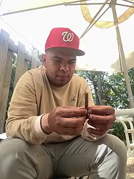 Snapshot of marhi32 chatting on 09/16/25, 04:19 marhi32 online show from 09/16/25, 04:19