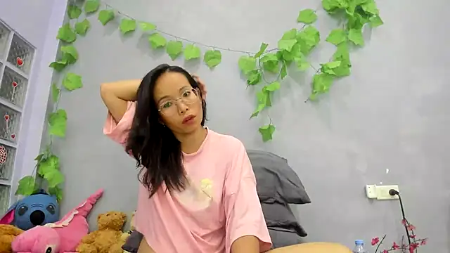 Snapshot of loveley_jenny chatting on 07/02/26, 04:07 loveley jenny online show from 07/02/26, 04:07