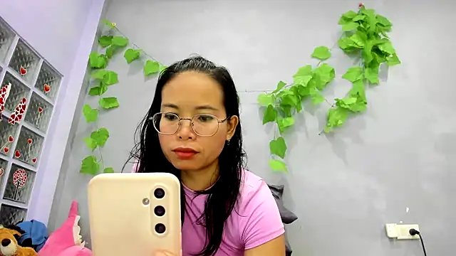 Snapshot of loveley_jenny chatting on 07/11/26, 12:02 loveley jenny online show from 07/11/26, 12:02